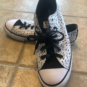 Black and white Leopard Converse womens size 8